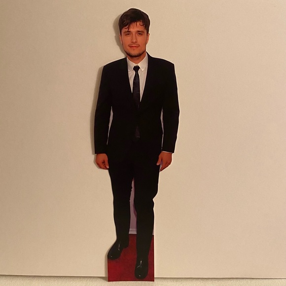 Josh Hutcherson Cardboard Cutout *NOT LIFESIZED* - Picture 1 of 1